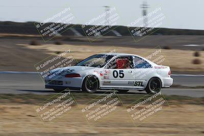 media/Nov-17-2024-CalClub SCCA (Sun) [[5252d9c58e]]/Around the Pits/